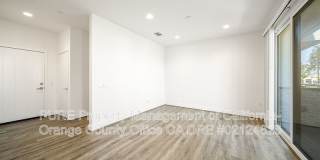 661 W 17th Street Gallery 14