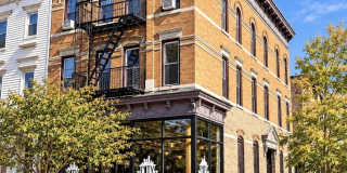1138 SUMMIT AVE Gallery 1
