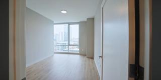 201 W Chestnut Gallery 7