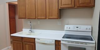 705-1 S. Poplar St Gallery 3