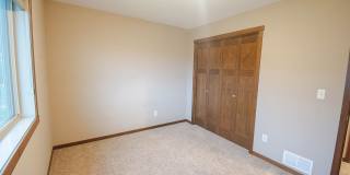 Beautiful and Spacious 4 Bedroom 3 Bath Available For Rent! Gallery 8
