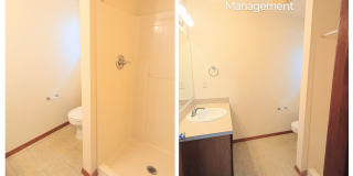 2 Bedroom 2.5 bath BIG Townhouse with garage - minutes from JBLM East Gate Gallery 15