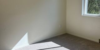 Charming 3 bdrm Crown Hills Home with Spectacular Views Gallery 10