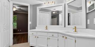 Amazingly and rarely available home that is literally on the greenway. Gallery 21
