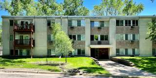 East River Plaza Gallery 18