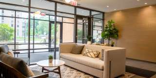 1717 Evanston Gallery 44