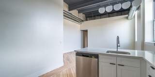 438 Penn Ave Gallery 33