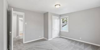 735 E Mithoff Street Gallery 8