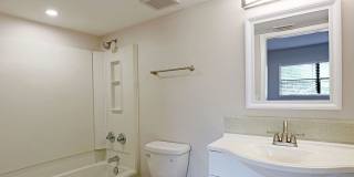 $250 OFF FIRST MONTH RENT!! Affordable & Newly Remodeled 1-Bedroom in the Heart of Fort Myers! Gallery 20