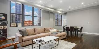 360 Unit 10 West Illinois St. Gallery 2