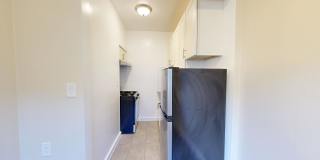 1520 Gough Gallery 3