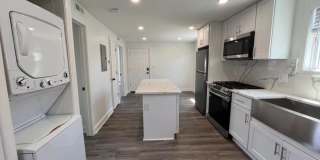 336 LOWELL St. Gallery 1