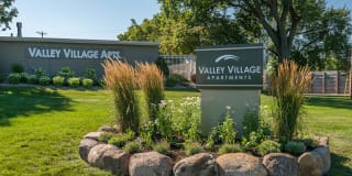 Valley Village Apartments Gallery 22