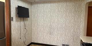 Brick 4 Bedrooms house is South Euclid With 2 Cars Detached Garage for Rent Gallery 7
