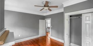 607 E 37th Street Gallery 18