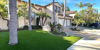 Room for Everyone: Meticulously Maintained 5-Bedroom Estate Gallery 1