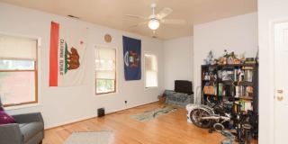 1342 Hubbard Gallery 9