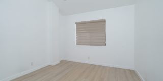 BEAUTIFUL 4 Bed 3 Bath unit Gallery 24
