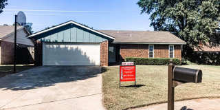 925 Saint James Court - 1 Gallery 1
