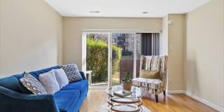 3075 Hawthorne Drive Northeast Gallery 1