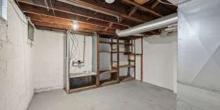 735 E Mithoff Street Gallery 14