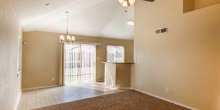 Delightful 2-story home located on the Eastside! Gallery 7