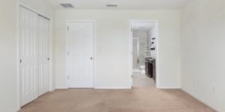 Magnolia Park - Convenient Location Gallery 17