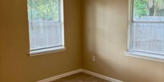Must See! Renovated 3/2 Block Home Close To River! Water and Lawn Care Included Gallery 16