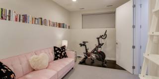 1632 W Ohio Street Gallery 29