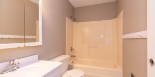Beautiful and Spacious Townhomes near IU Campus Gallery 8
