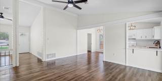 5815 Freemans Farm St Gallery 3