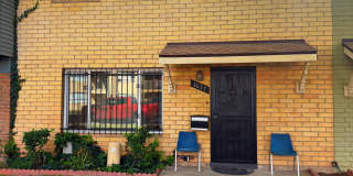 1657 W HAZELWOOD Street Gallery 1