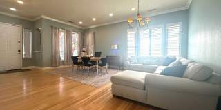 Gorgeous single story with Pool! Gallery 5