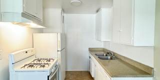 1160 East Alosta Avenue Gallery 1