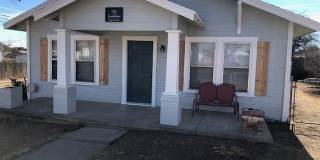 915 Guadalupe Street Gallery 1