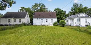 $1600 3 bedroom Redford bungalow Gallery 21