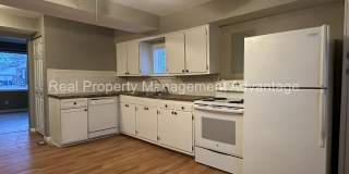 Cute Three-Bedroom with Large Deck! Gallery 9