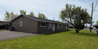 2 Bedroom 1 Bath 3plex Gallery 1