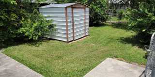 **APPLICATION RECEIVED** *COMING SOON* 2 Bedroom / 1 Bath Home South Side Lions Park! Gallery 18