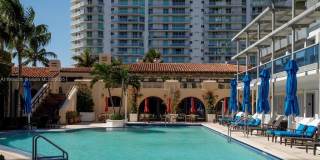 5959 Collins Ave Gallery 52