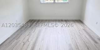 20200 NE 27th Ct Gallery 4