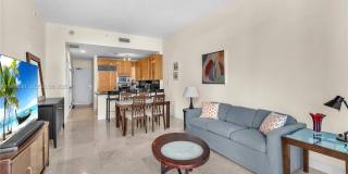 6799 Collins Ave Gallery 7
