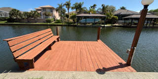 3BR Waterfront Home. Private Dock, Spacious Patio & Double Garage. Gallery 1