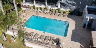 1401 South Ocean Boulevard Gallery 17