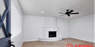 Beautiful home in North Bakersfield! *POOL* Gallery 3