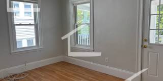 Nice 3 bed in oak square Gallery 12