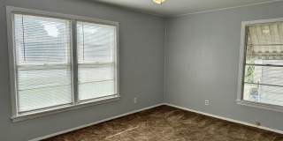 Conveniently located 2 Bed 1 Bath in Faith Village! Gallery 11