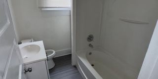 Two bedroom House For Rent S. Floyd Street Gallery 23