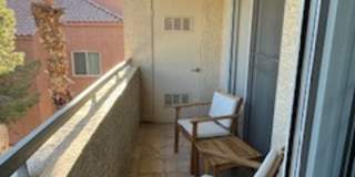 Top Floor 1 Bath| 1 Bedroom Luxury Condo (NV Energy/SW Gas/Internet Included in price) Gallery 11