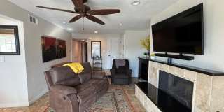 Riverfront 2BR Condo Great Views, Luxury Furnished incl UTILITIES Riverfront 2BR Condo Great Views, Luxury Furnished incl UTILITIES Gallery 7